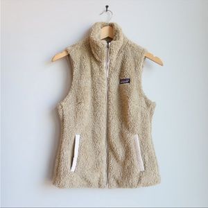 patagonia vest khaki sherpa fleece excellent condition w/o tags / women small